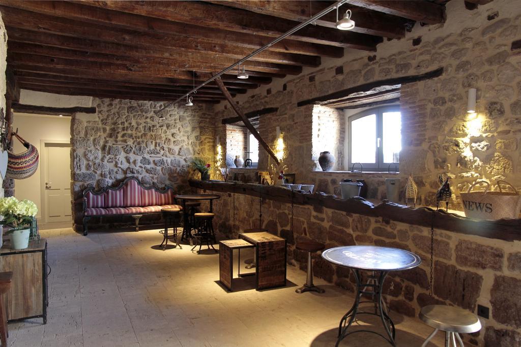 Emebed Posada Castrojeriz Bagian luar foto