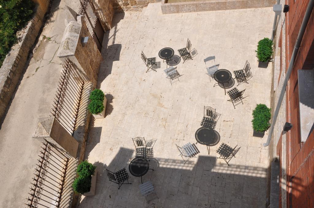 Emebed Posada Castrojeriz Bagian luar foto