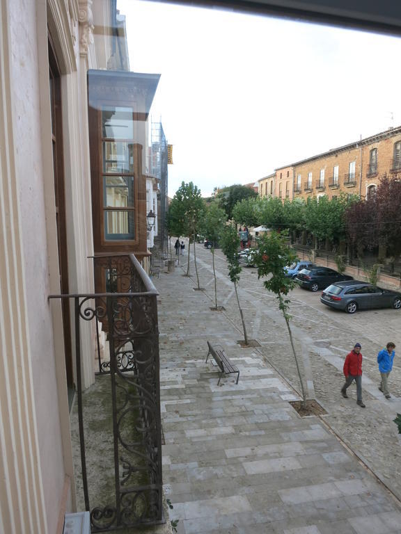 Emebed Posada Castrojeriz Bagian luar foto